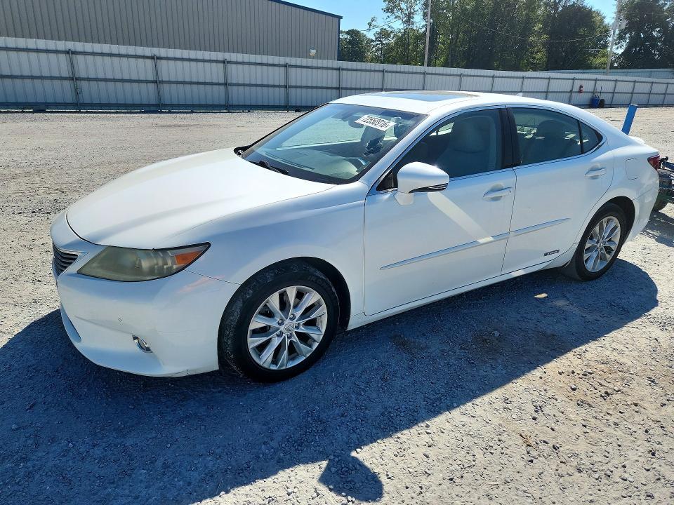 2013 LEXUS ES 300H  