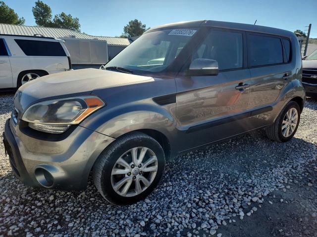 2013 KIA SOUL +  