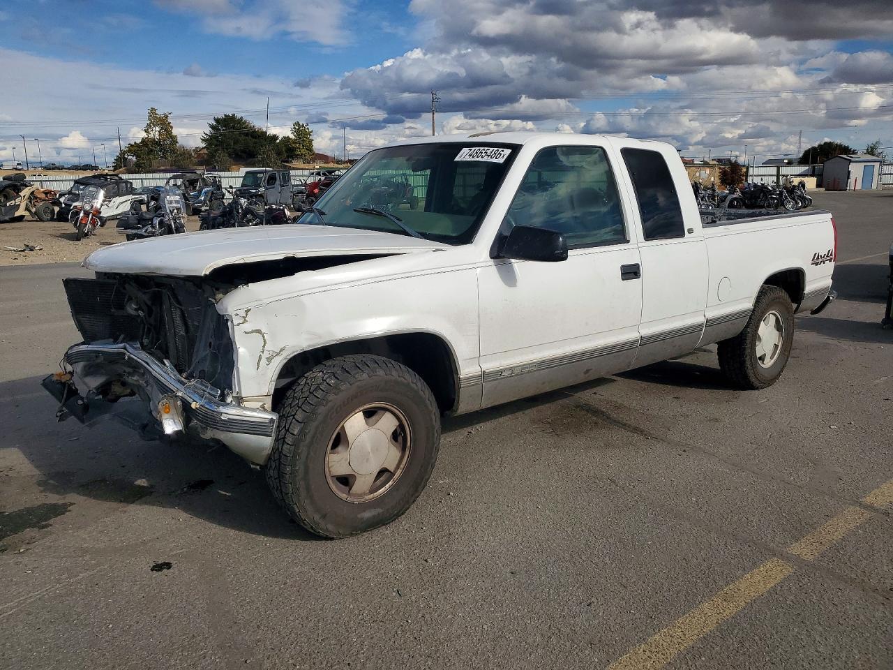 Вид 1998 CHEVROLET GMT-400 K1500, угол 1