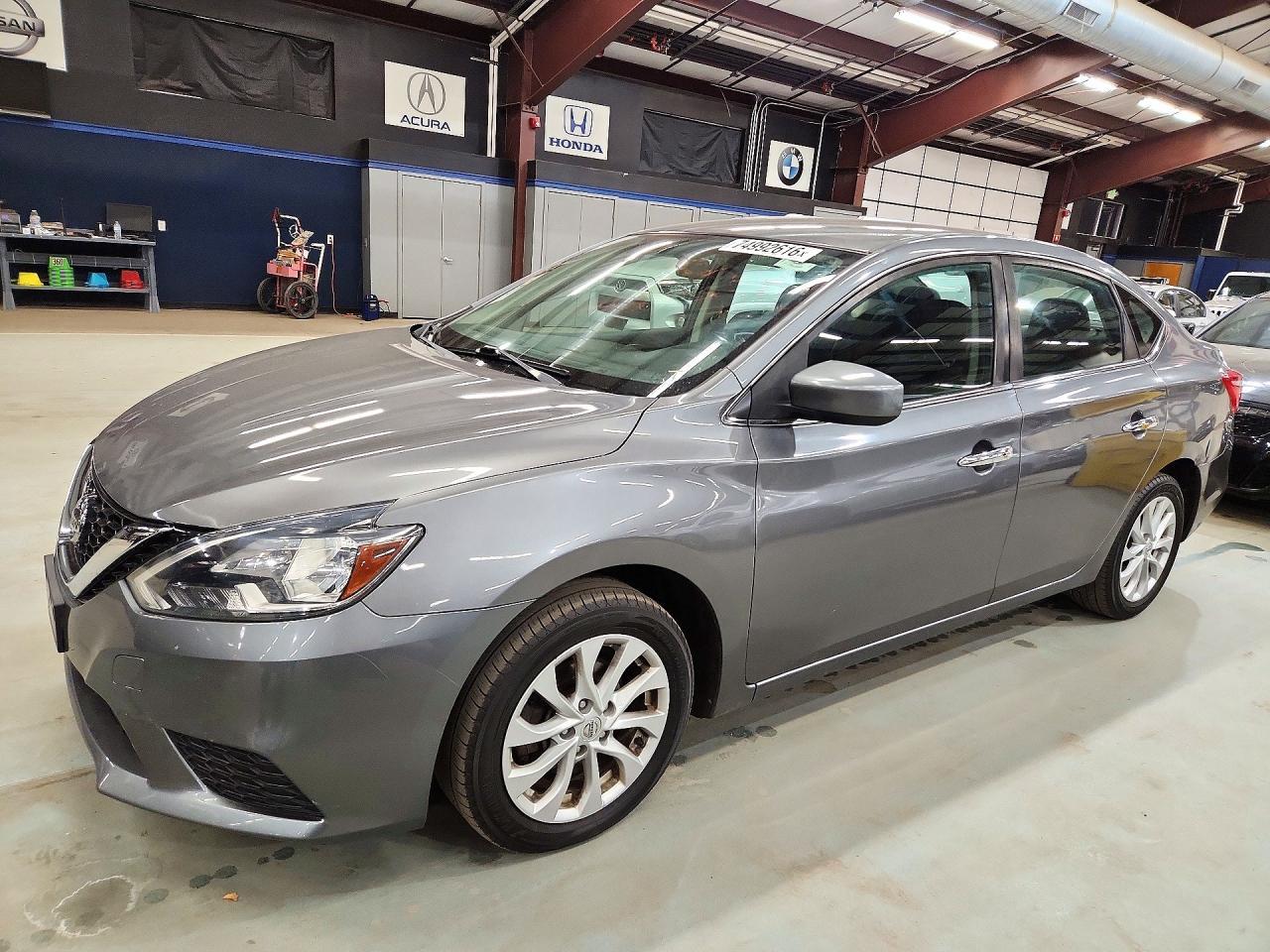 Vista de 2019 NISSAN SENTRA SV, ángulo 1