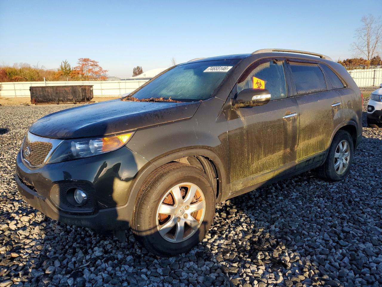 Vista de 2013 KIA SORENTO LX, ángulo 1