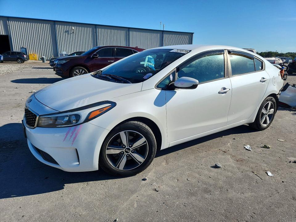 2018 KIA FORTE LX  