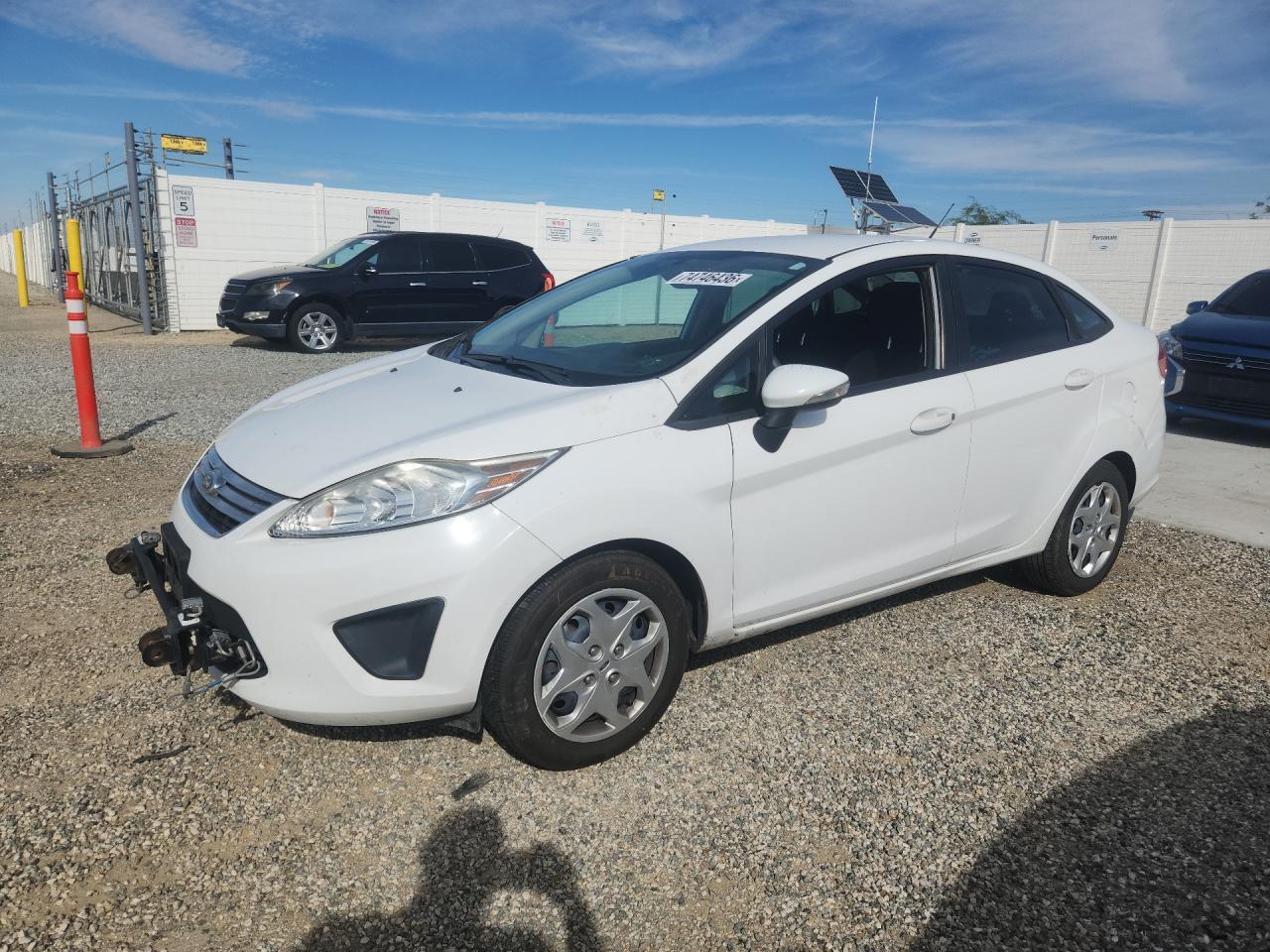 منظر 2013 FORD FIESTA SE، زاوية 1