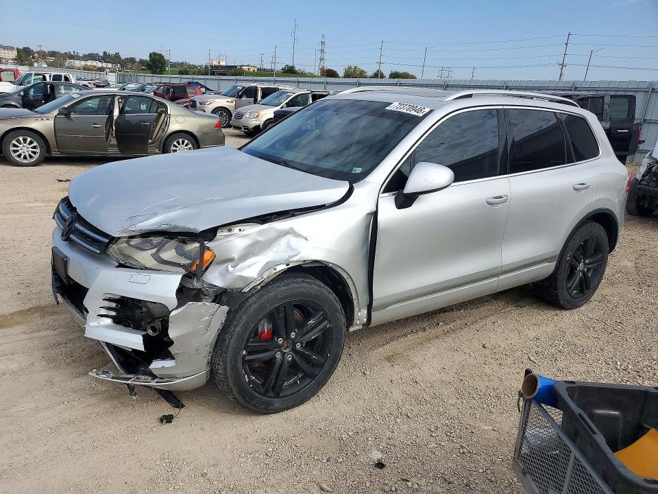 2012 VOLKSWAGEN TOUAREG V6 TDI  
