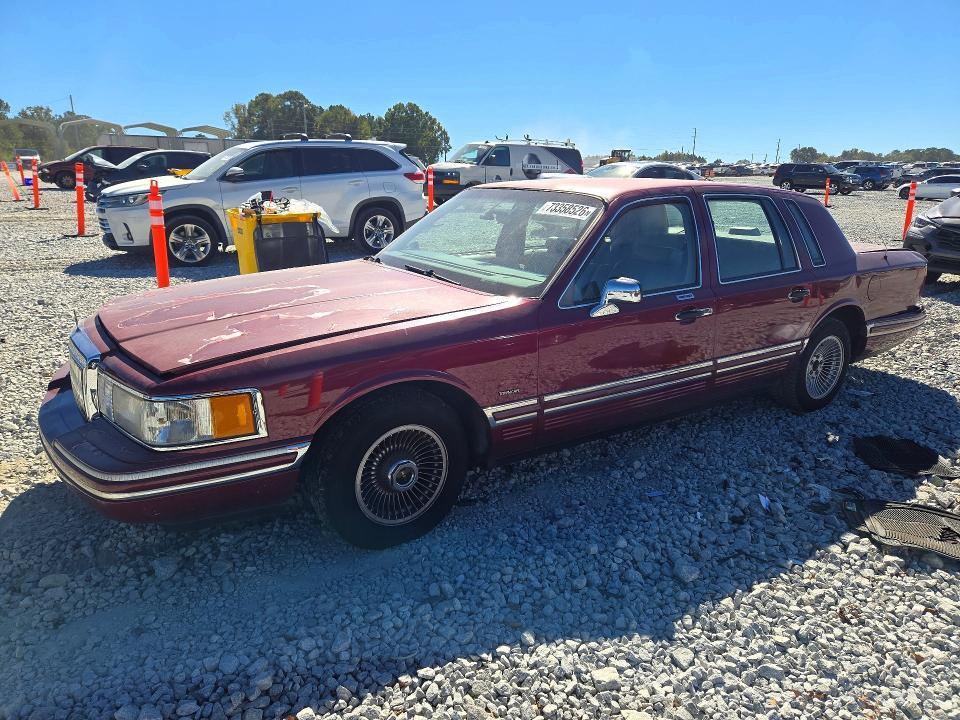 1992 LINCOLN TOWN CAR EXECUTIVE  