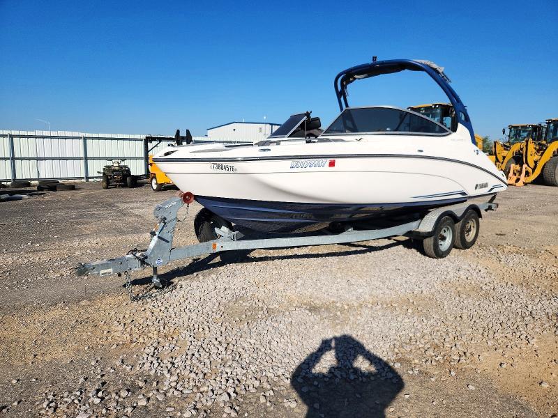 2018 YAM BOAT   