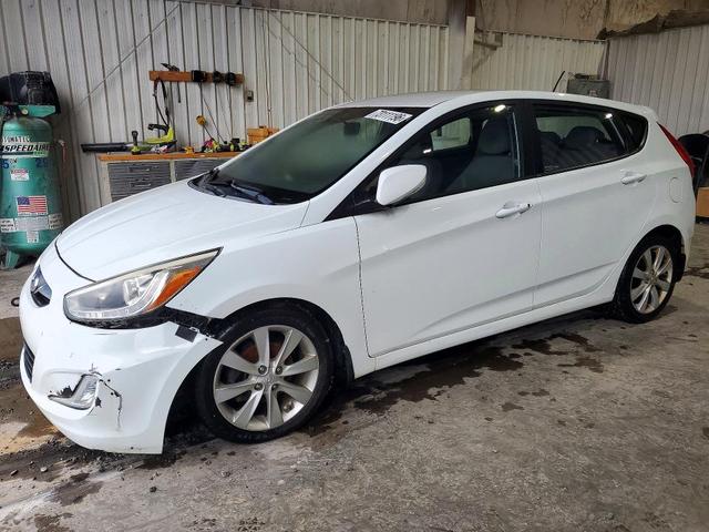 2014 HYUNDAI ACCENT SE  