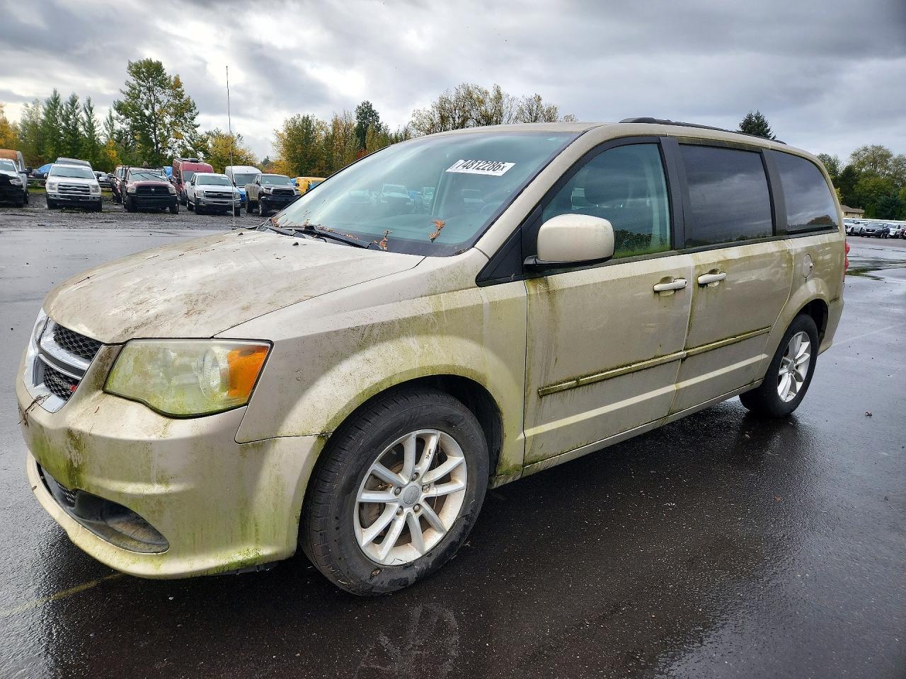 Vedere 2014 DODGE GRAND CARAVAN SXT, unghi 1