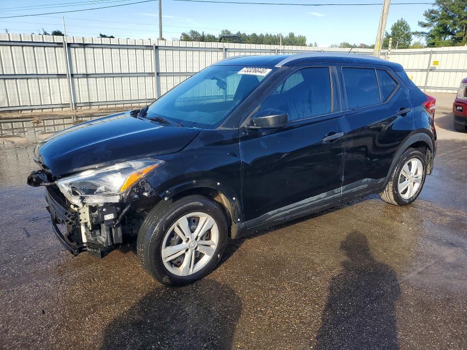 2018 NISSAN KICKS S  