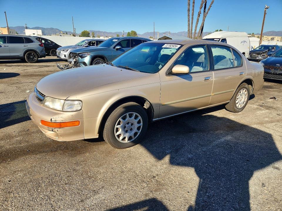 1998 NISSAN MAXIMA GXE  