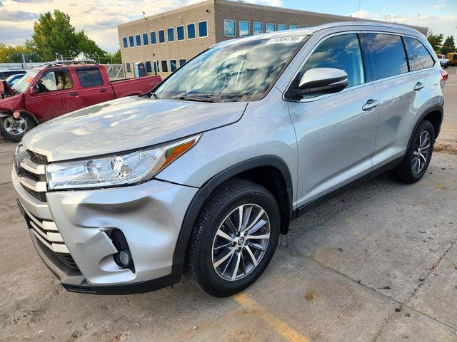 2019 TOYOTA HIGHLANDER XLE  