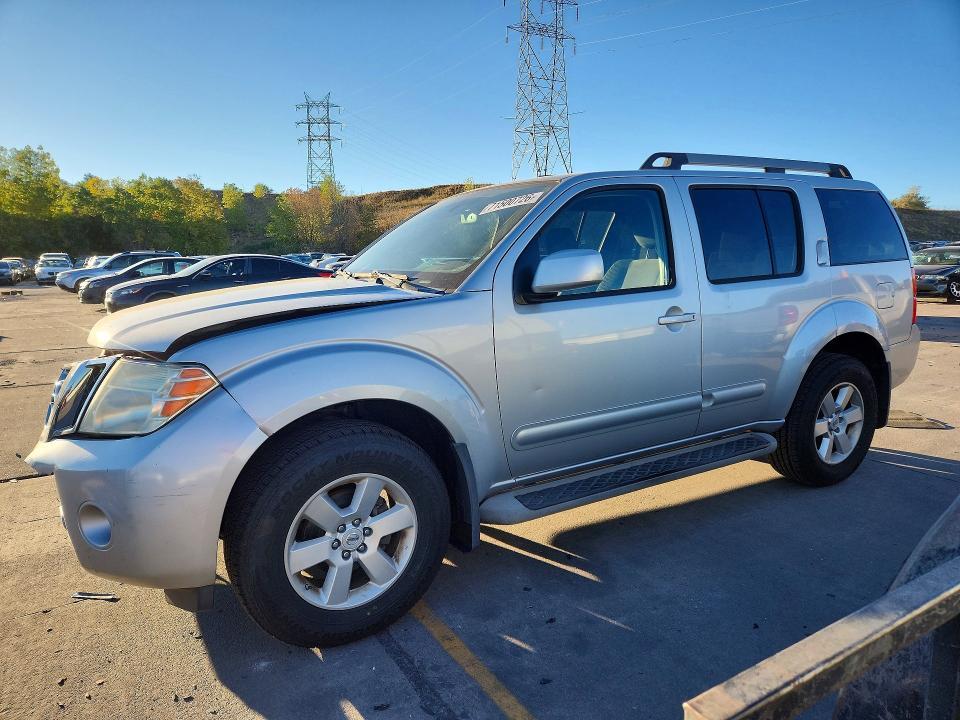 2012 NISSAN PATHFINDER S  