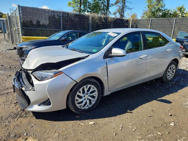 2017 TOYOTA COROLLA LE  