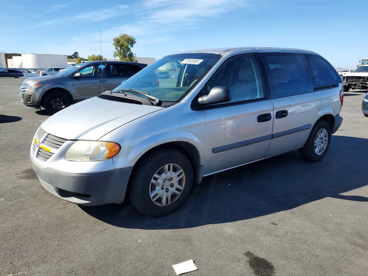 Vista de 2007 DODGE CARAVAN SE, ángulo 1