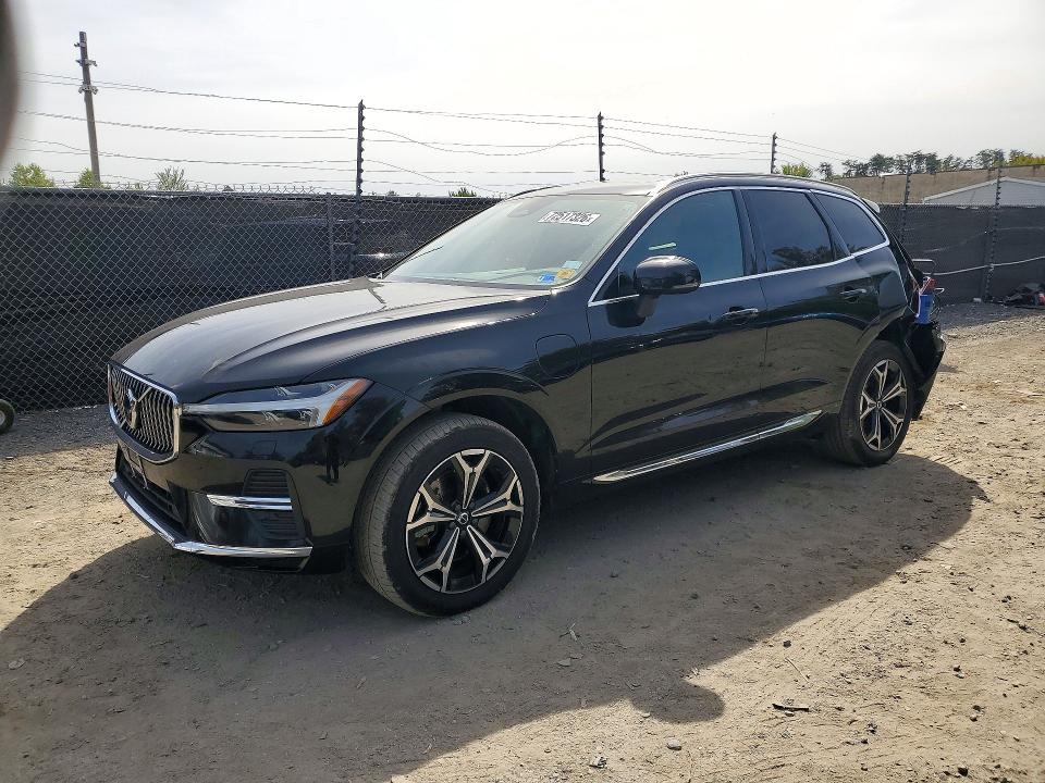 2022 VOLVO XC60 T8 RECHARGE INSCRIPTION EXPRESS  