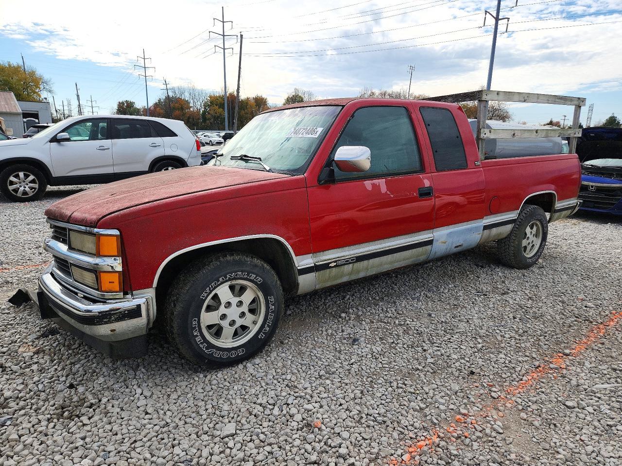 Vue de 1994 CHEVROLET GMT-400 C1500, angle 1