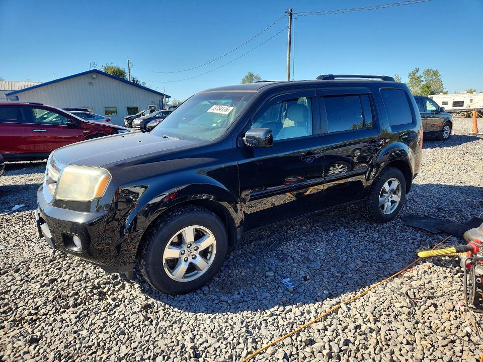 2011 HONDA PILOT EX  