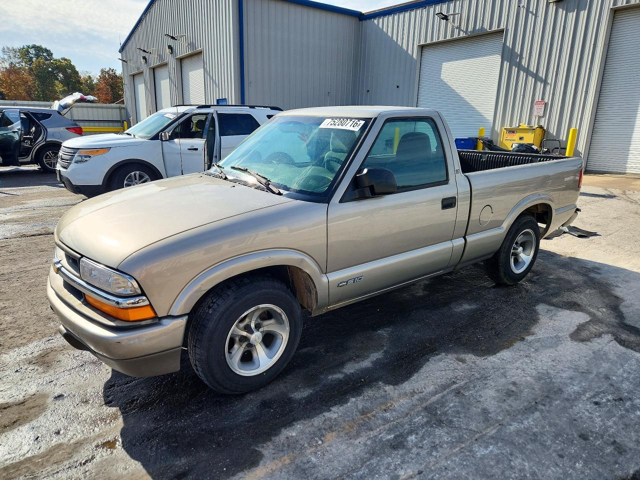 Vista de 2001 CHEVROLET S TRUCK S10, ángulo 1