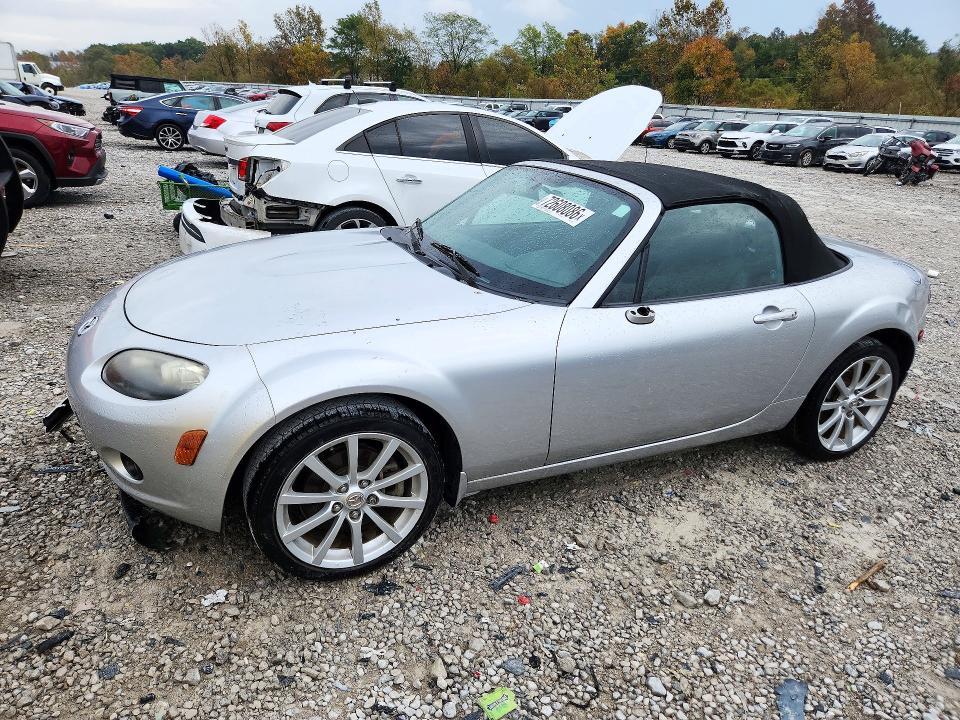 2006 MAZDA MX-5 MIATA   