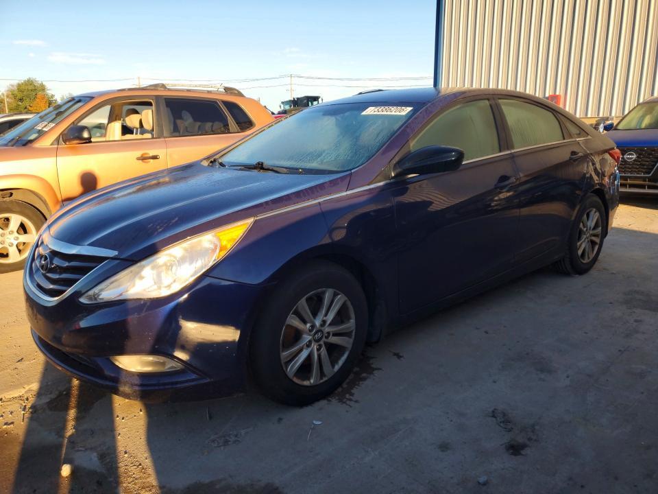 2013 HYUNDAI SONATA GLS  