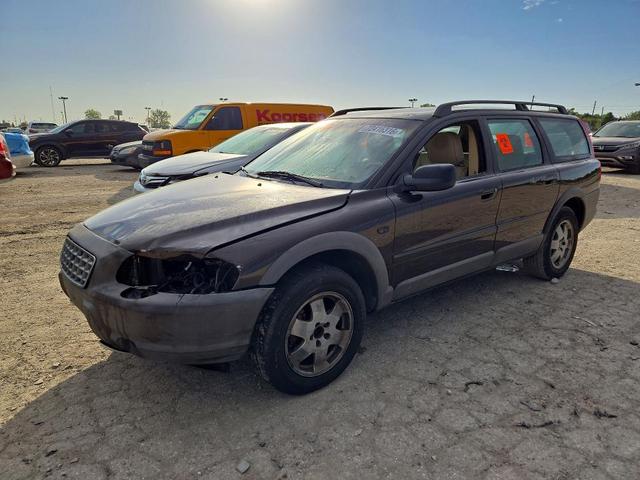 2001 VOLVO V70 XC  