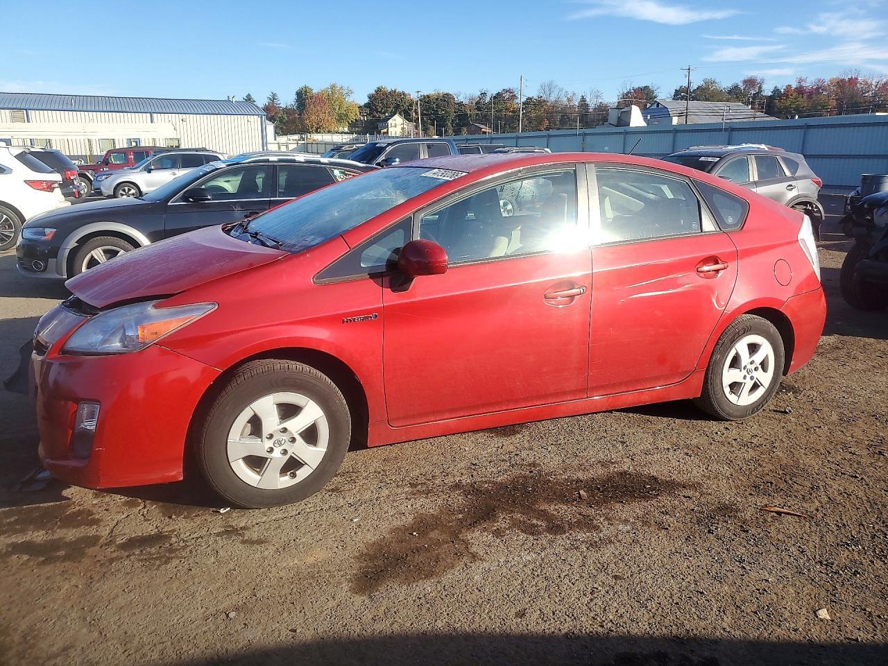 Vista de 2011 TOYOTA PRIUS TWO, ángulo 1