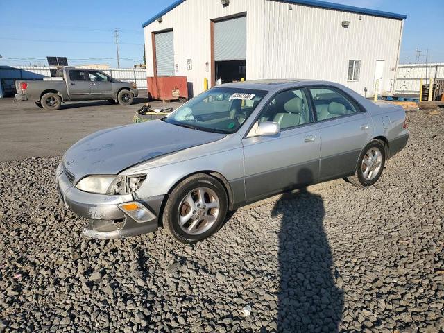 2000 LEXUS ES 300  