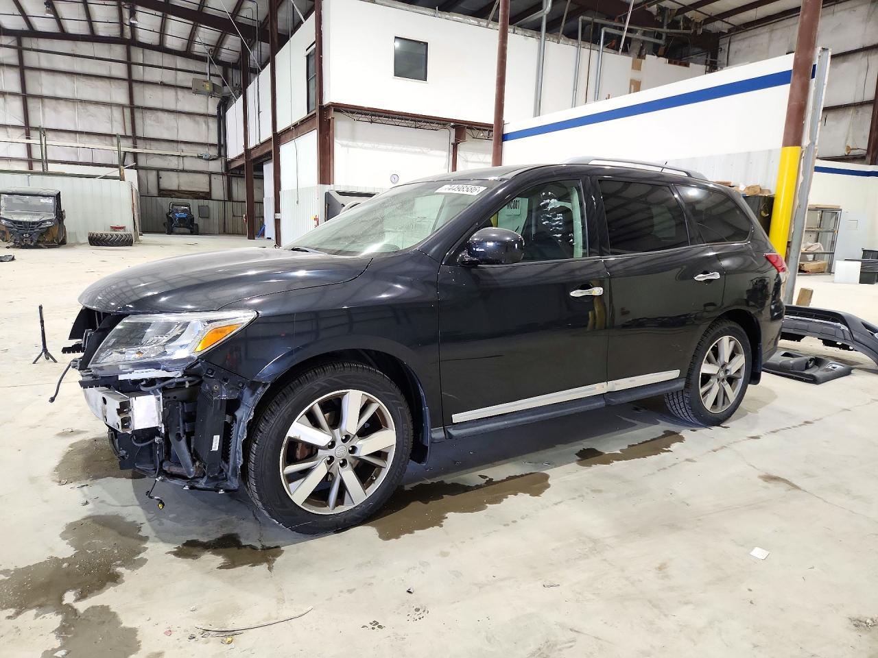 Vista de 2015 NISSAN PATHFINDER PLATINUM, ángulo 1