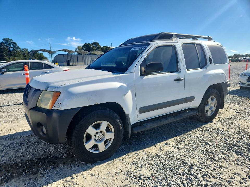 2005 NISSAN XTERRA X  