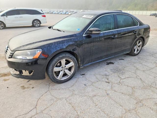 2013 VOLKSWAGEN PASSAT SE  