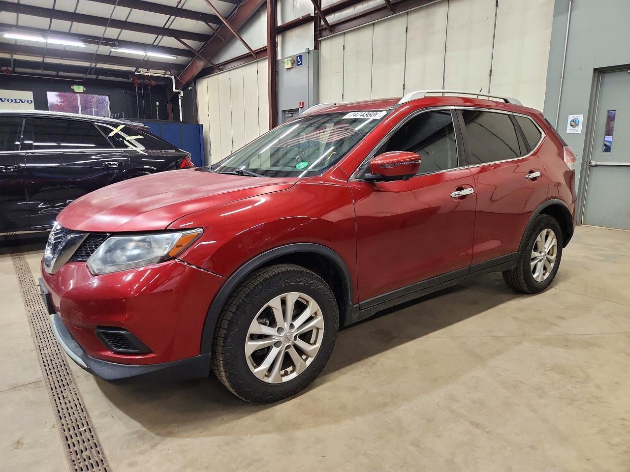 Vista de 2016 NISSAN ROGUE SV, ángulo 1
