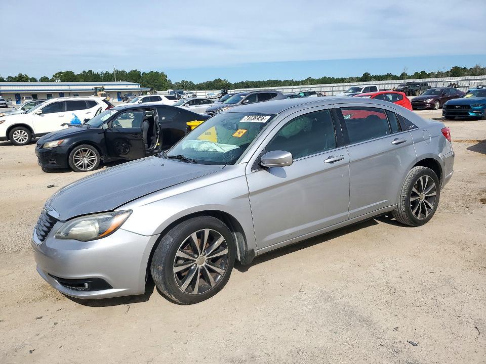2014 CHRYSLER 200 TOURING  
