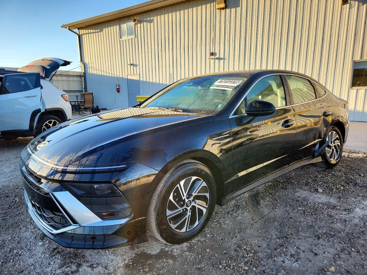 Vue de 2026 HYUNDAI SONATA HYBRID BLUE, angle 1