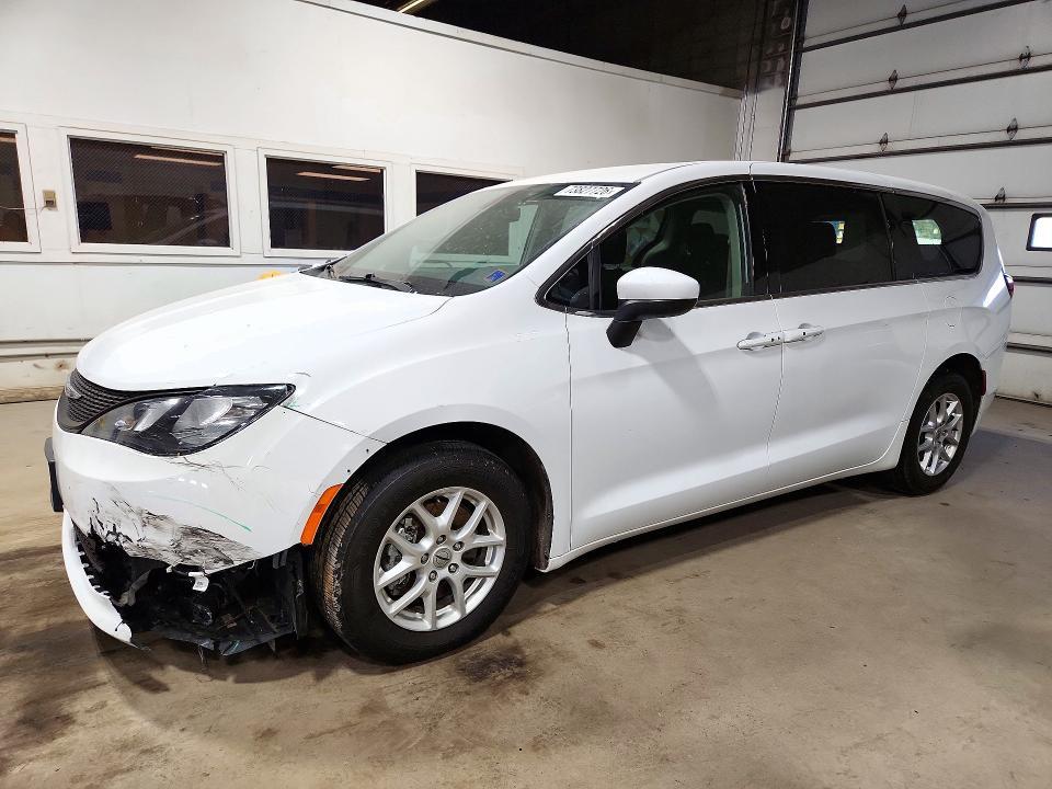 2022 CHRYSLER VOYAGER LX  