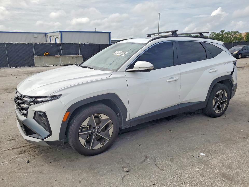 2025 HYUNDAI TUCSON SEL  
