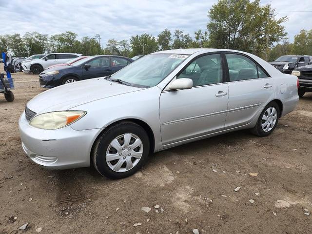2002 TOYOTA CAMRY XLE  