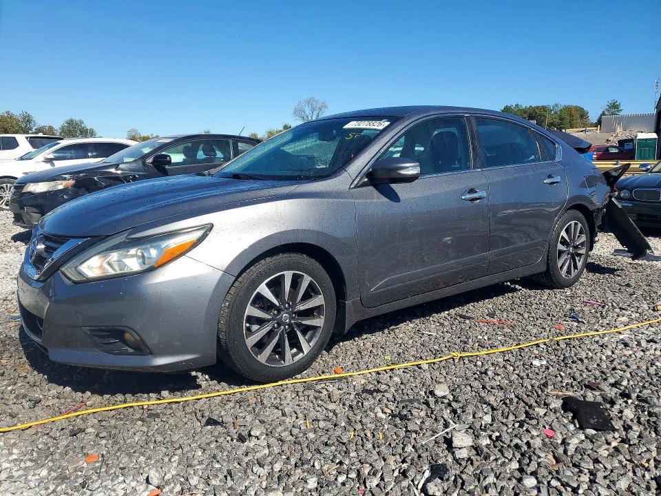 2017 NISSAN ALTIMA 25 SV  