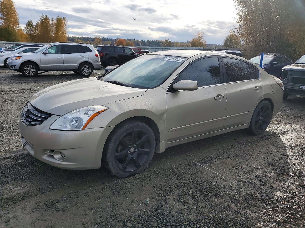 Vue de 2010 NISSAN ALTIMA 2.5, angle 1