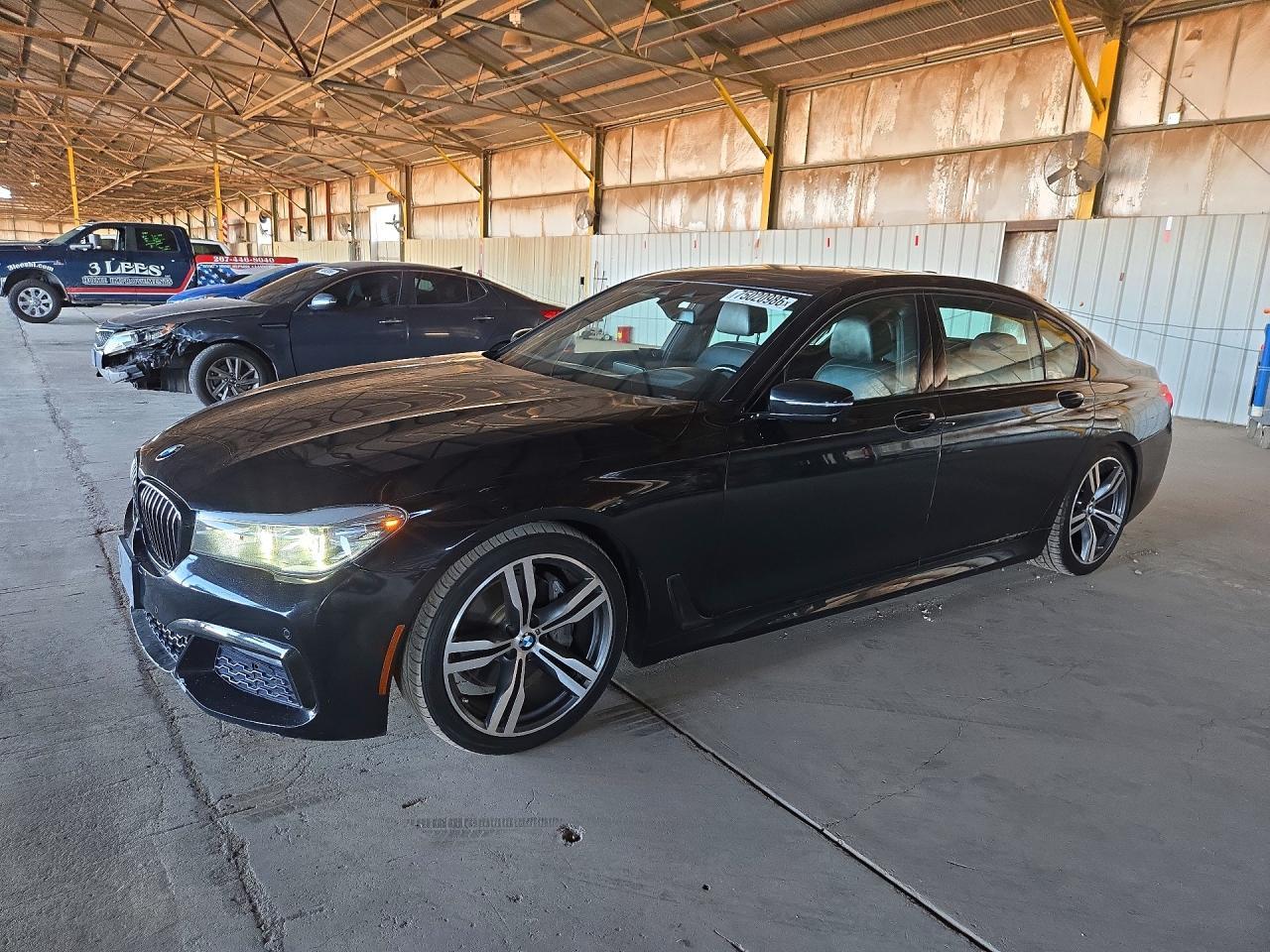Vista de 2018 BMW 740 I, ángulo 1