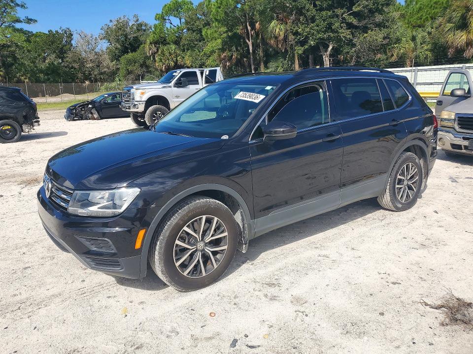2019 VOLKSWAGEN TIGUAN SE  