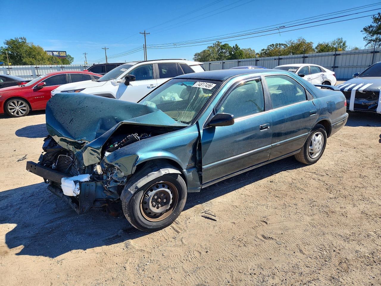 منظر 1998 TOYOTA CAMRY CE، زاوية 1