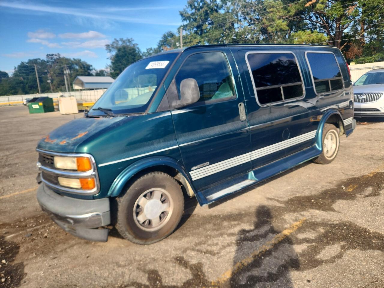 منظر 1997 CHEVROLET EXPRESS G1500، زاوية 1