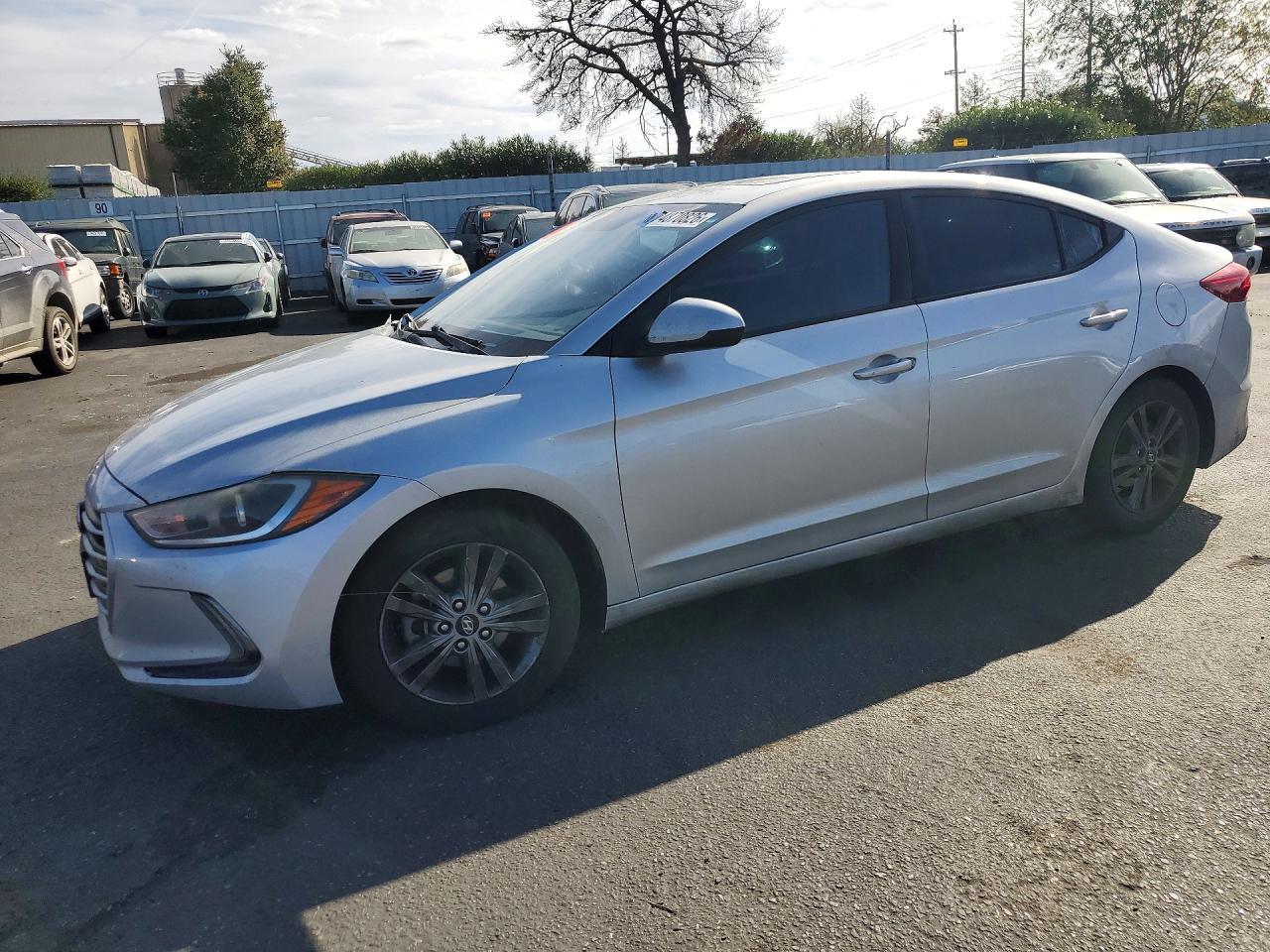 منظر 2018 HYUNDAI ELANTRA VALUE EDITION، زاوية 1