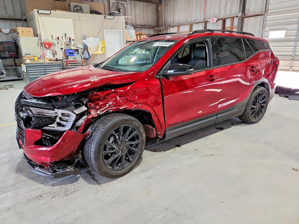 2023 GMC TERRAIN SLT  