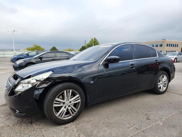 2015 INFINITI Q40 BASE  