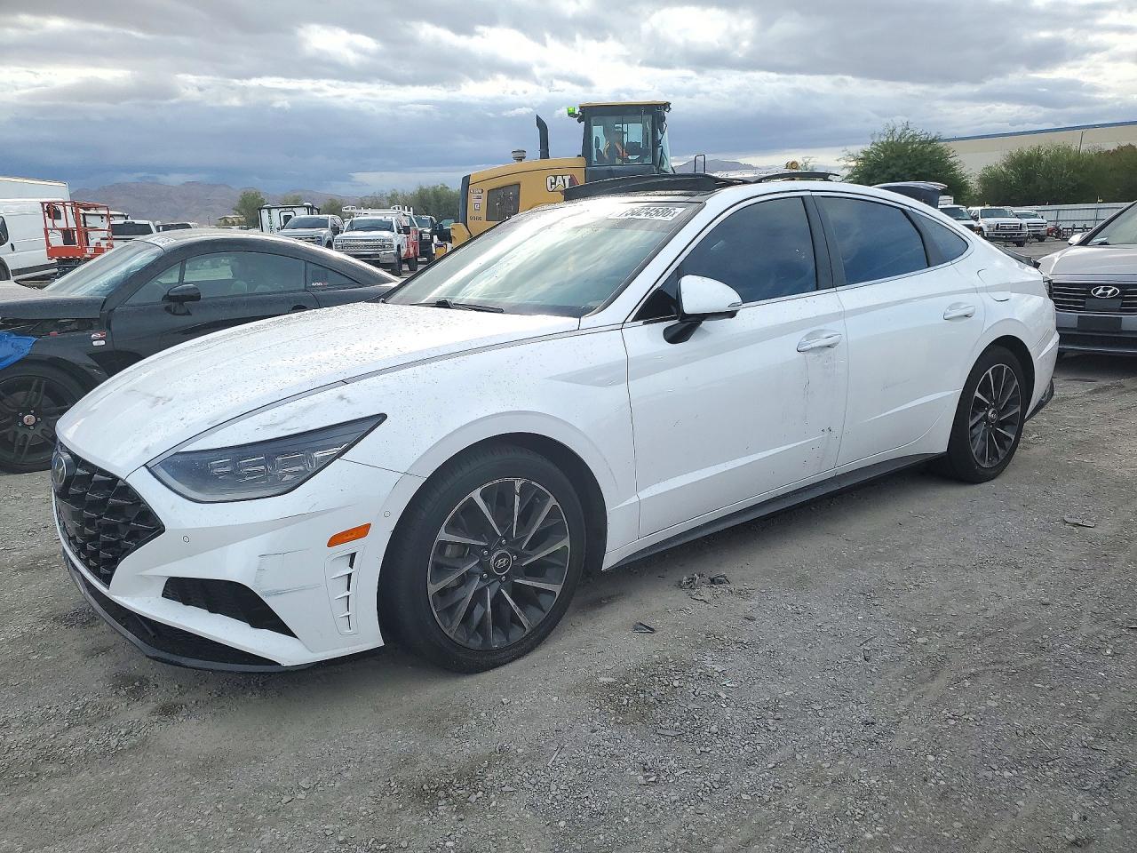 Вид 2023 HYUNDAI SONATA LIMITED, угол 1