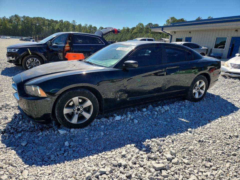 2014 DODGE CHARGER SE  