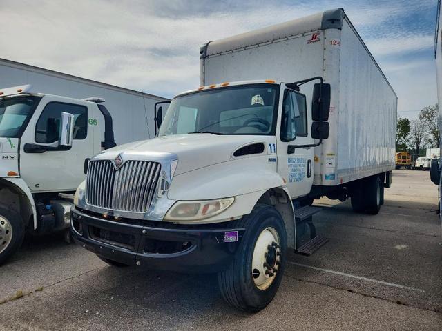 2013 INTERNATIONAL 4300 BOX TRUCK