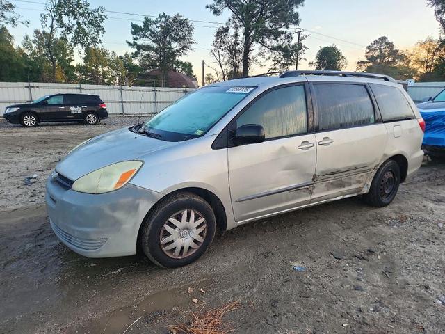 2004 TOYOTA SIENNA CE 8 PASSENGER