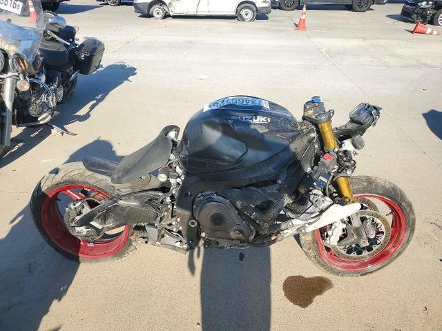 2026 SUZUKI GSX-R750   